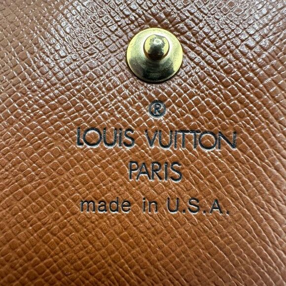 Louis Vuitton Monogram Elise Wallet - Picture 8 of 16